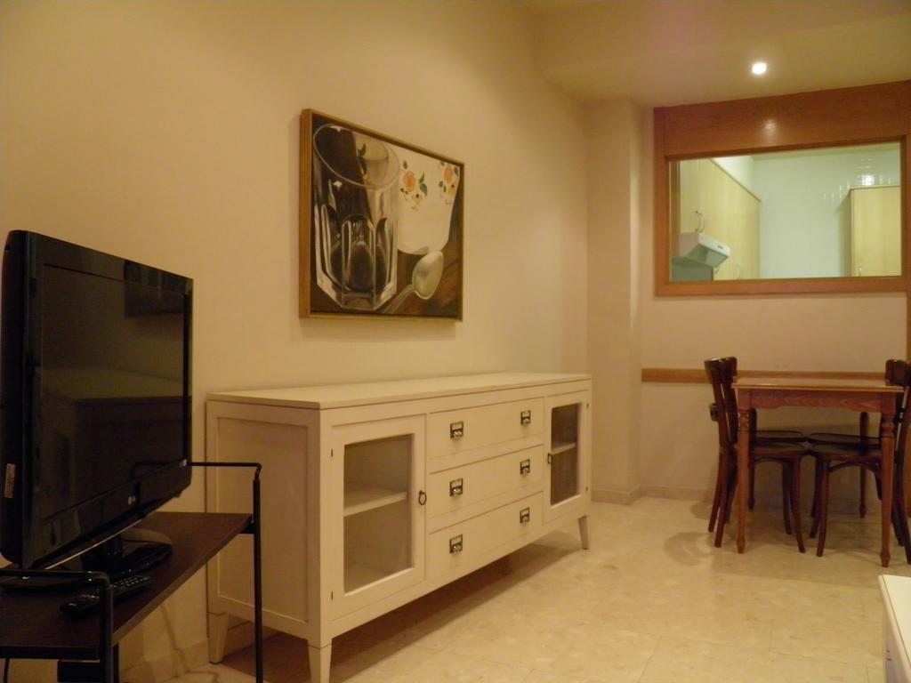 Apartaments St. Jordi Comtal บาร์เซโลนา ภายนอก รูปภาพ