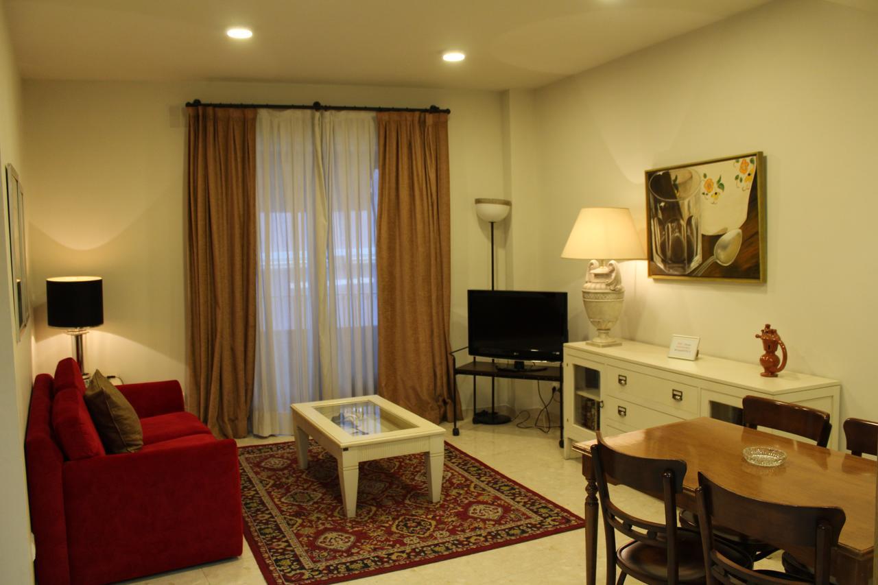 Apartaments St. Jordi Comtal บาร์เซโลนา ภายนอก รูปภาพ