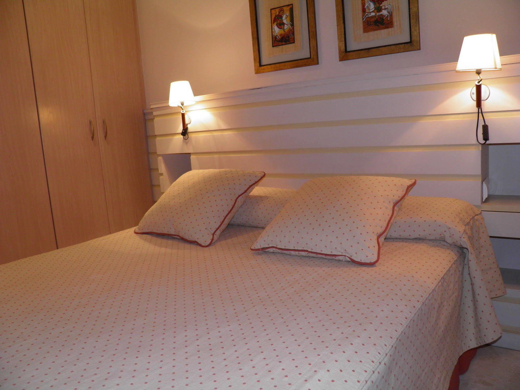 Apartaments St. Jordi Comtal บาร์เซโลนา ภายนอก รูปภาพ