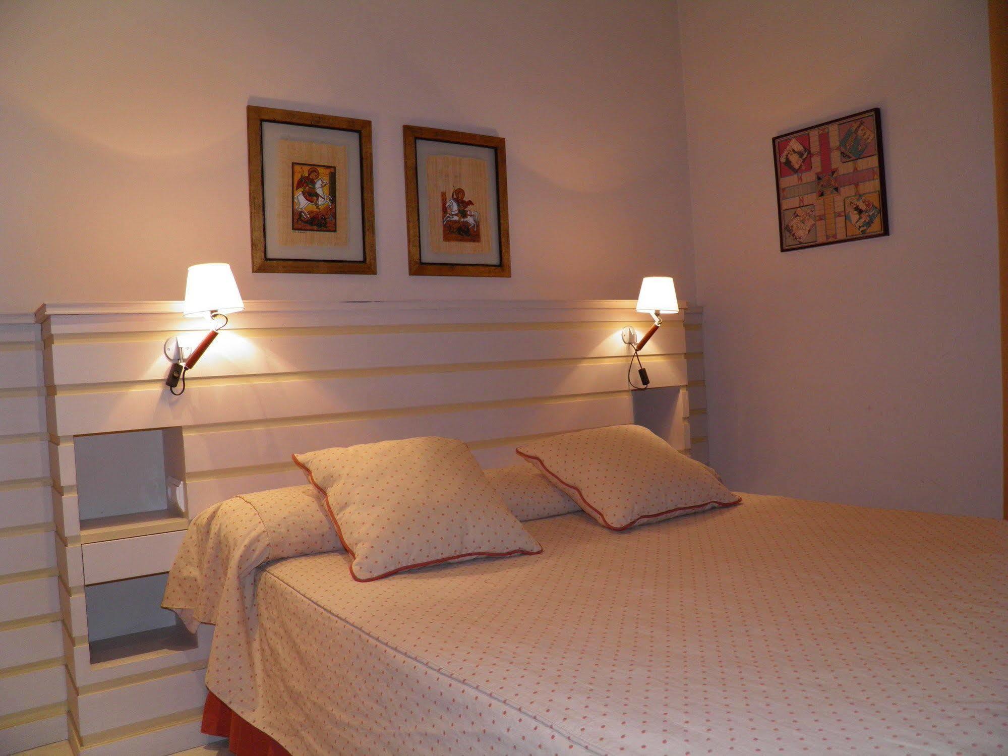 Apartaments St. Jordi Comtal บาร์เซโลนา ภายนอก รูปภาพ